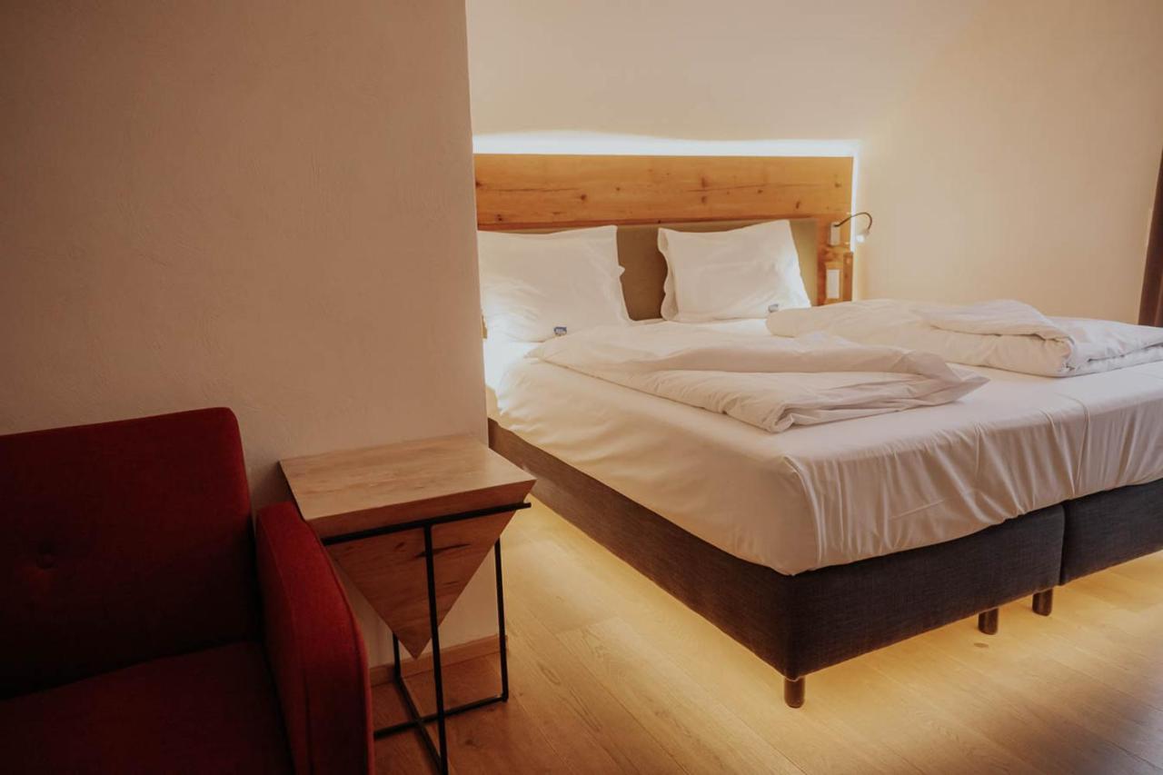 Hotel Gasthaus Zur Sonne Dinkelsbühl Esterno foto