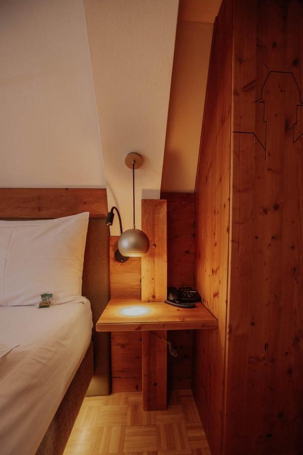 Hotel Gasthaus Zur Sonne Dinkelsbühl Esterno foto