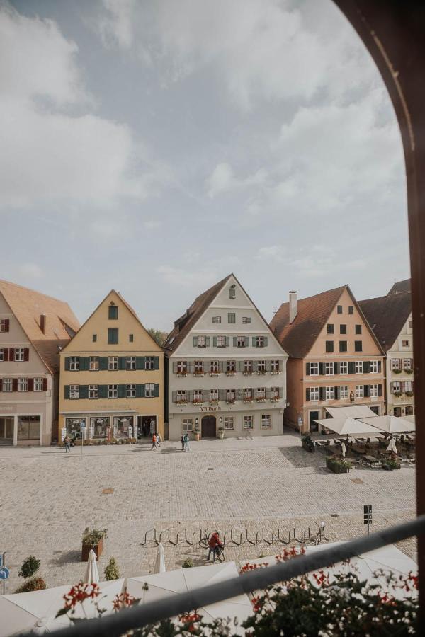 Hotel Gasthaus Zur Sonne Dinkelsbühl Esterno foto