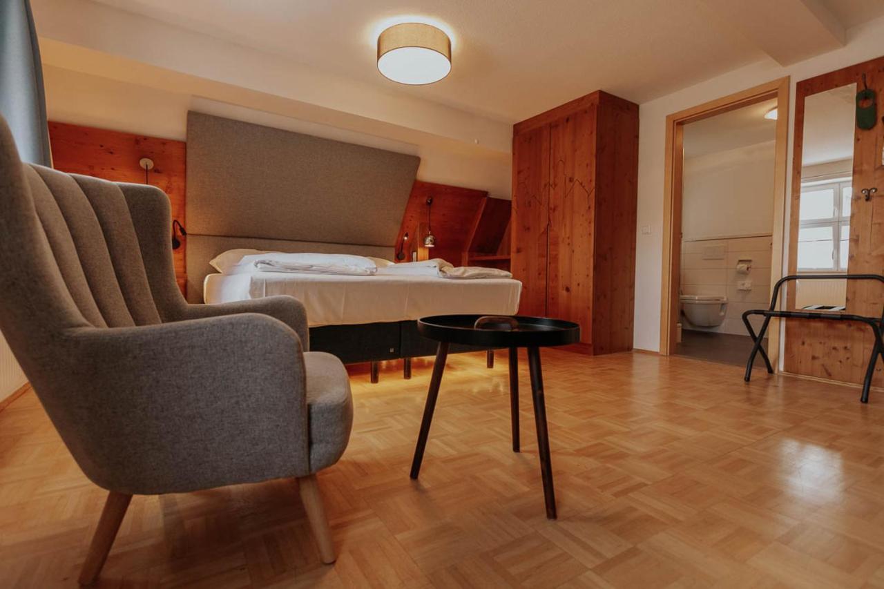 Hotel Gasthaus Zur Sonne Dinkelsbühl Esterno foto