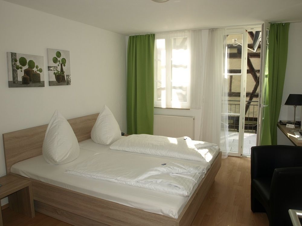 Hotel Gasthaus Zur Sonne Dinkelsbühl Esterno foto